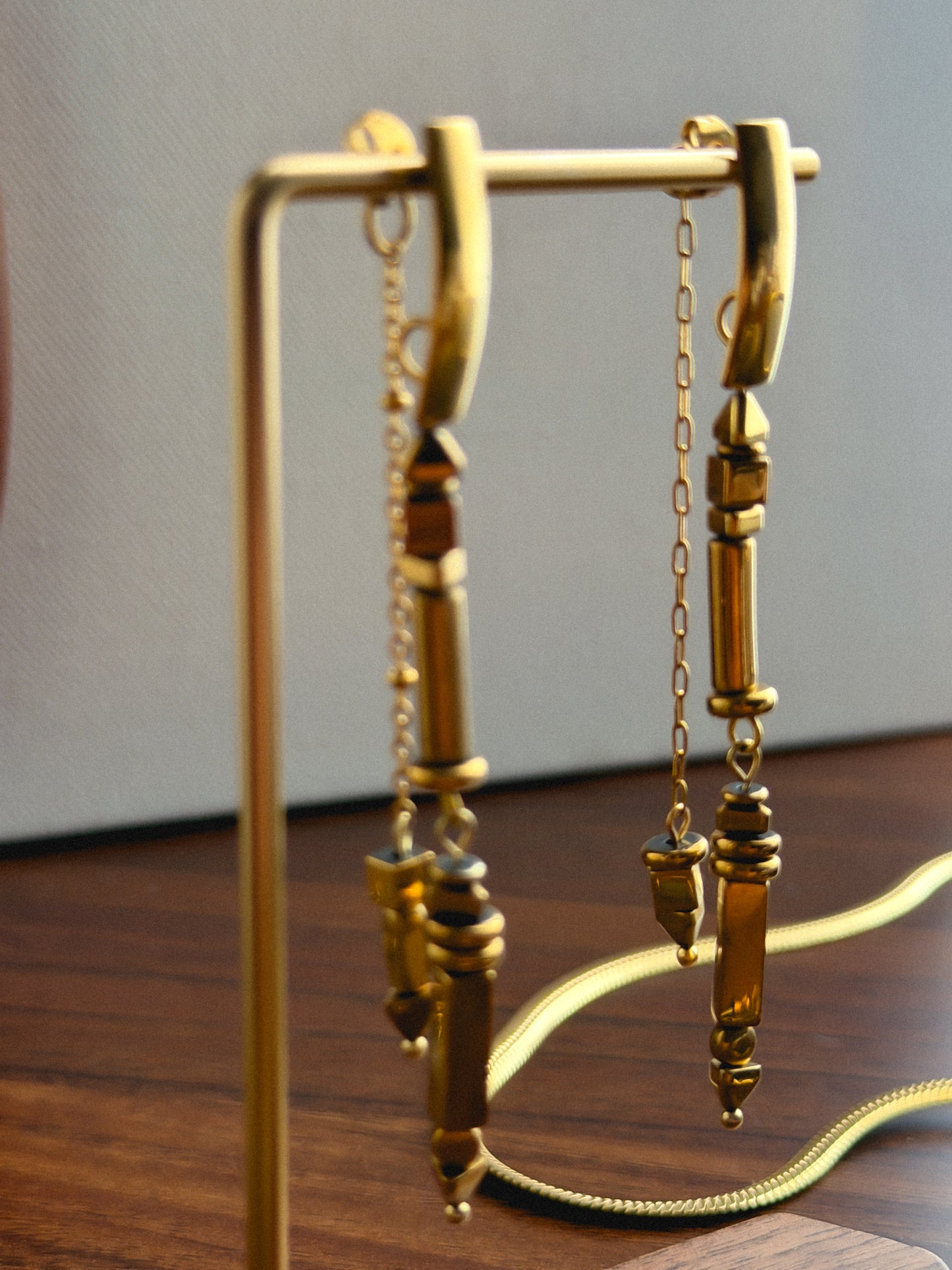 Flirty Glow Earrings