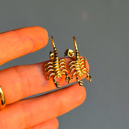 Scorpione Stud Earrings