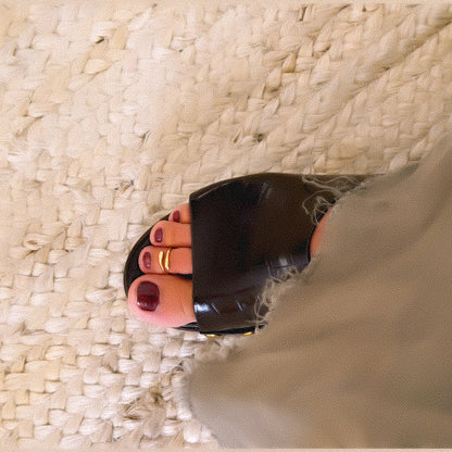 The Toeky Ring