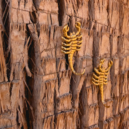 Scorpione Stud Earrings