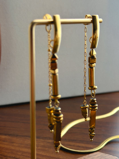 Flirty Glow Earrings